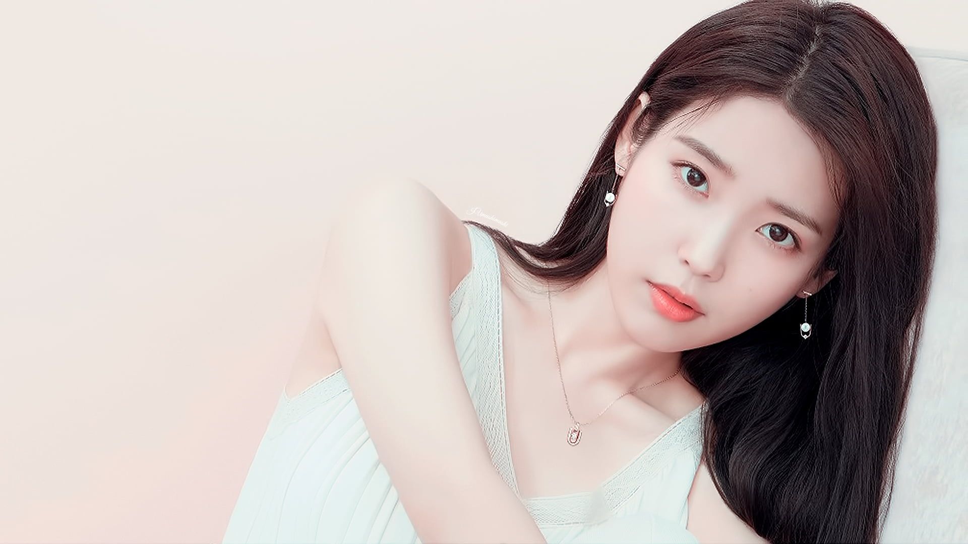 Detail Iu Hd Nomer 4