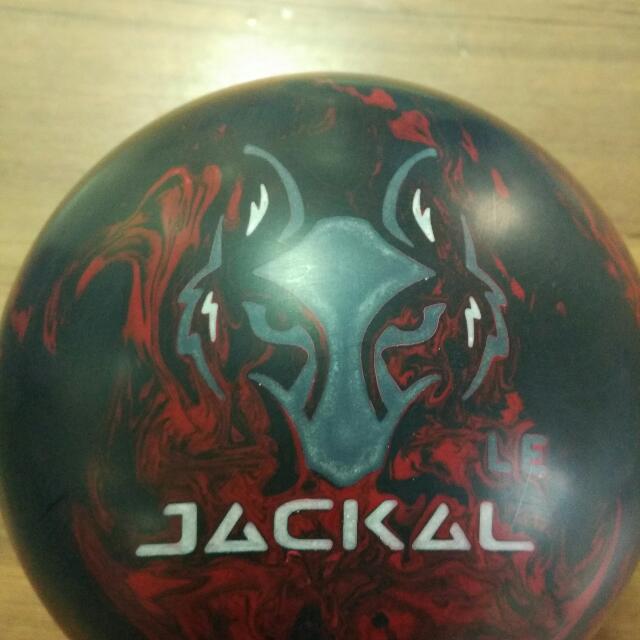 Detail Jackal Le Bowling Ball Nomer 18