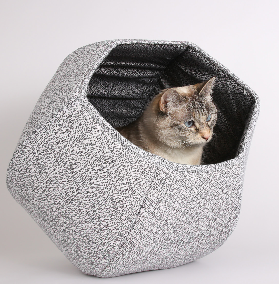 Detail Jackson Galaxy Dumpling Cat Bed Nomer 12