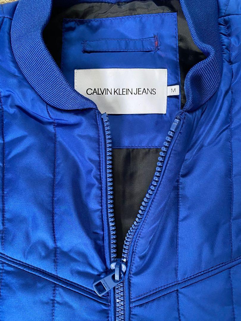 Detail Jaket Calvin Klein Nomer 42