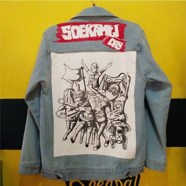 Detail Jaket Endank Soekamti Nomer 31