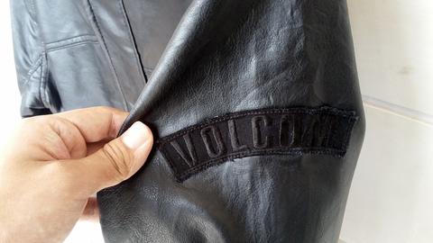 Detail Jaket Kulit Volcom Nomer 22