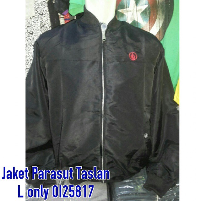 Detail Jaket Kulit Volcom Nomer 29