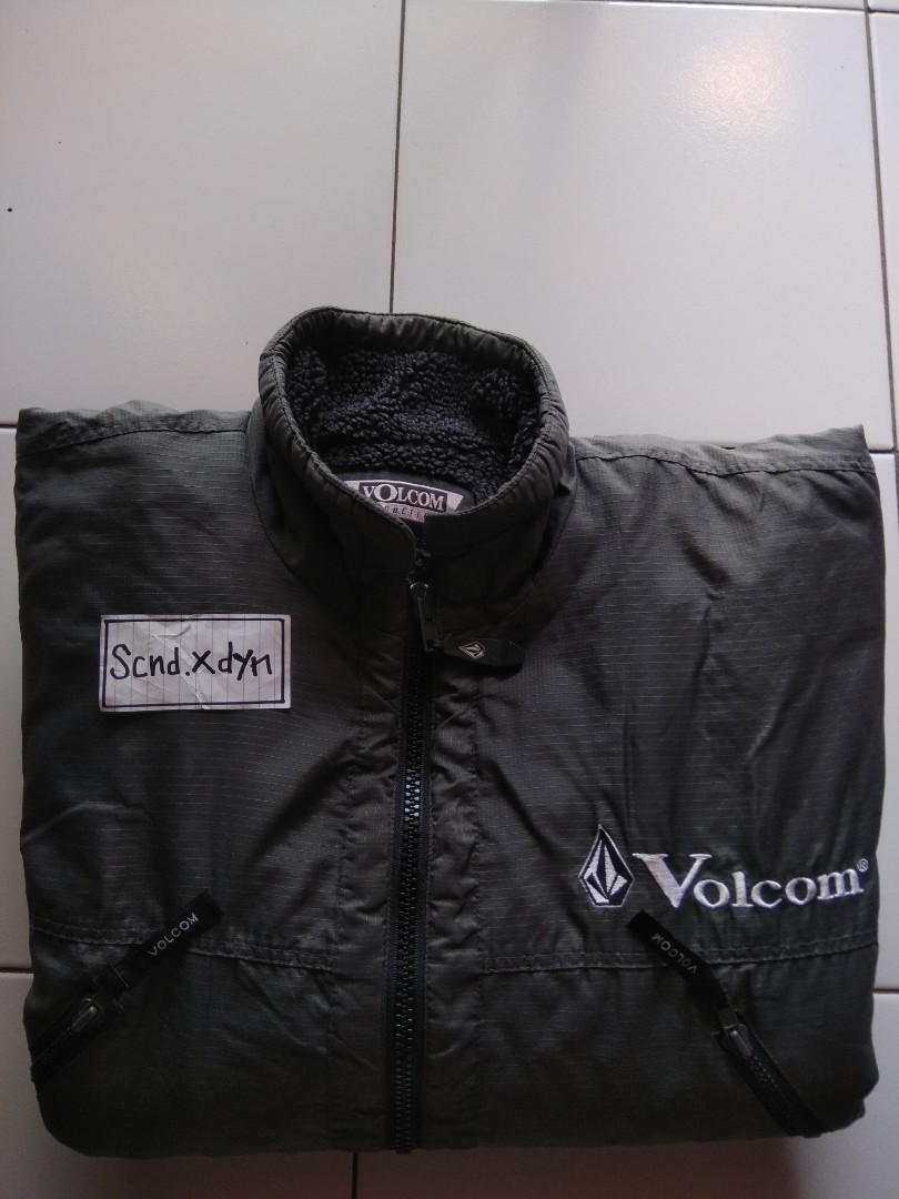 Detail Jaket Kulit Volcom Nomer 56