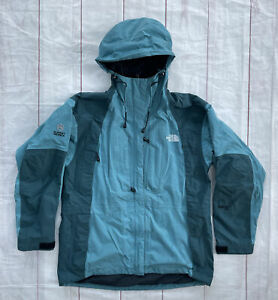 Detail Jaket The North Face Gore Tex Nomer 38