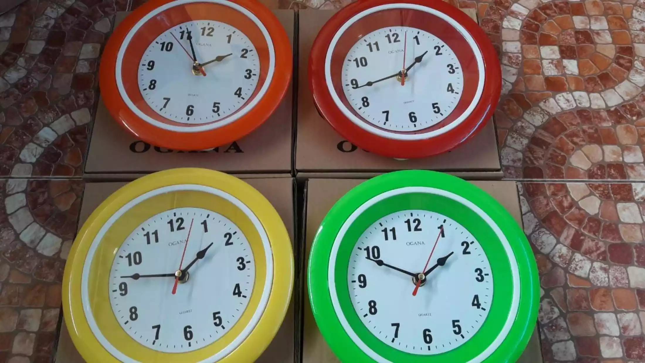 Detail Jam Dinding Kecil Nomer 15
