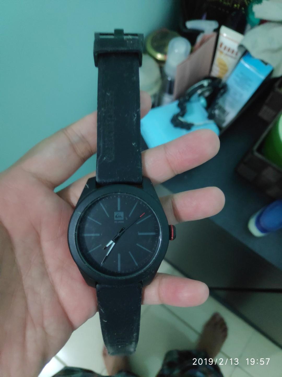 Detail Jam Quiksilver Ori Nomer 20