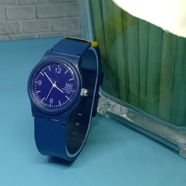 Detail Jam Tangan Biru Dongker Nomer 2