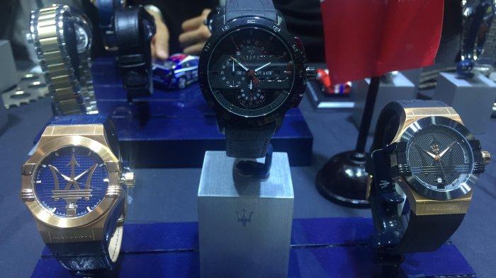 Detail Jam Tangan Biru Dongker Nomer 17