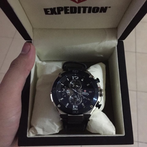 Detail Jam Tangan Biru Dongker Nomer 47
