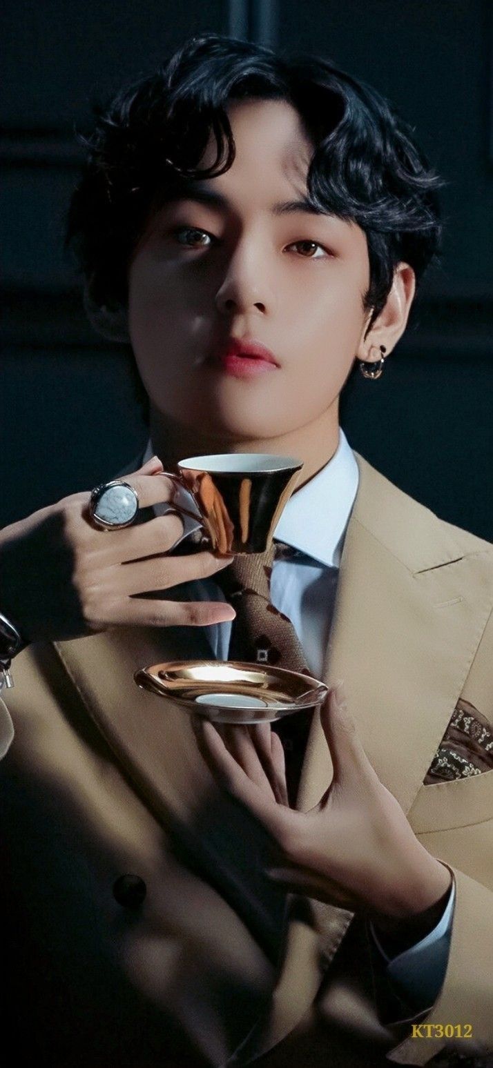 Detail Jam Tangan Kim Taehyung Nomer 44