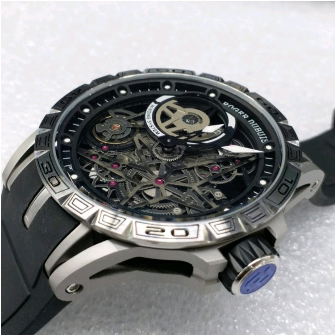 Detail Jam Tangan Roger Dubuis Nomer 11