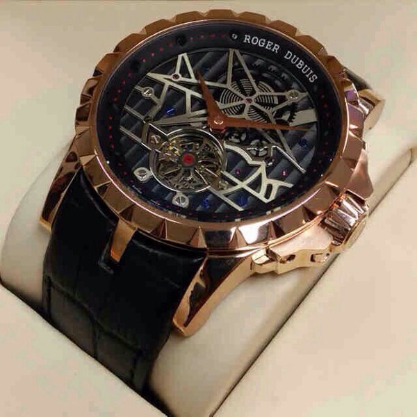 Detail Jam Tangan Roger Dubuis Nomer 15