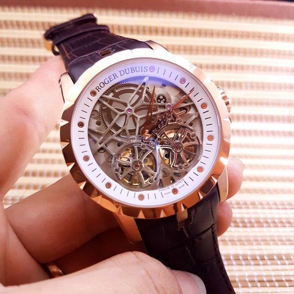 Detail Jam Tangan Roger Dubuis Nomer 18