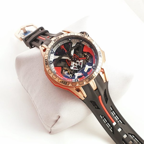 Detail Jam Tangan Roger Dubuis Nomer 43