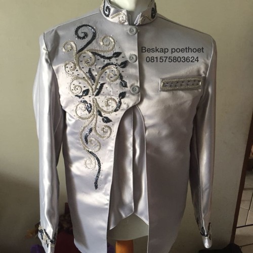 Detail Jas Silver Pengantin Nomer 35