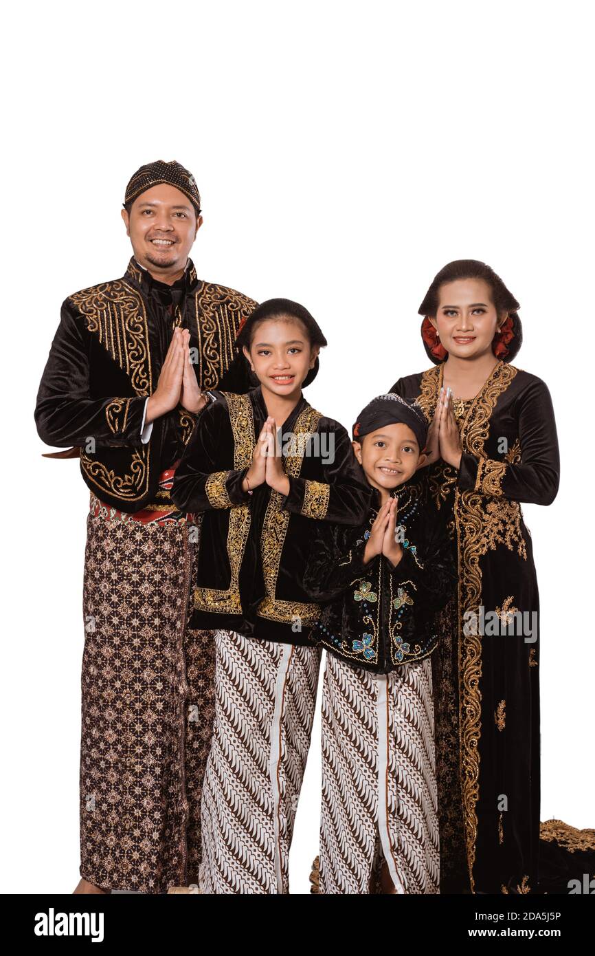 Detail Javanese Traditional Clothes Nomer 20