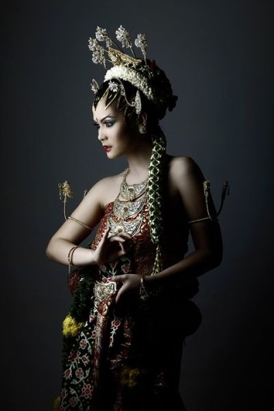 Detail Javanese Traditional Clothes Nomer 41
