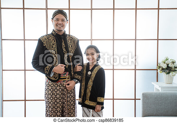 Detail Javanese Traditional Clothes Nomer 49
