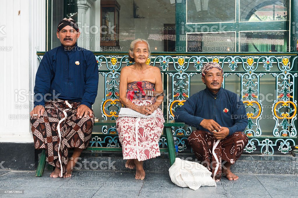 Detail Javanese Traditional Clothes Nomer 51