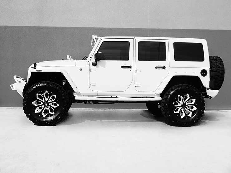 Detail Jeep Stormtrooper Nomer 33