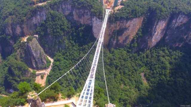 Detail Jembatan Kaca Zhang Jia Jie Nomer 23