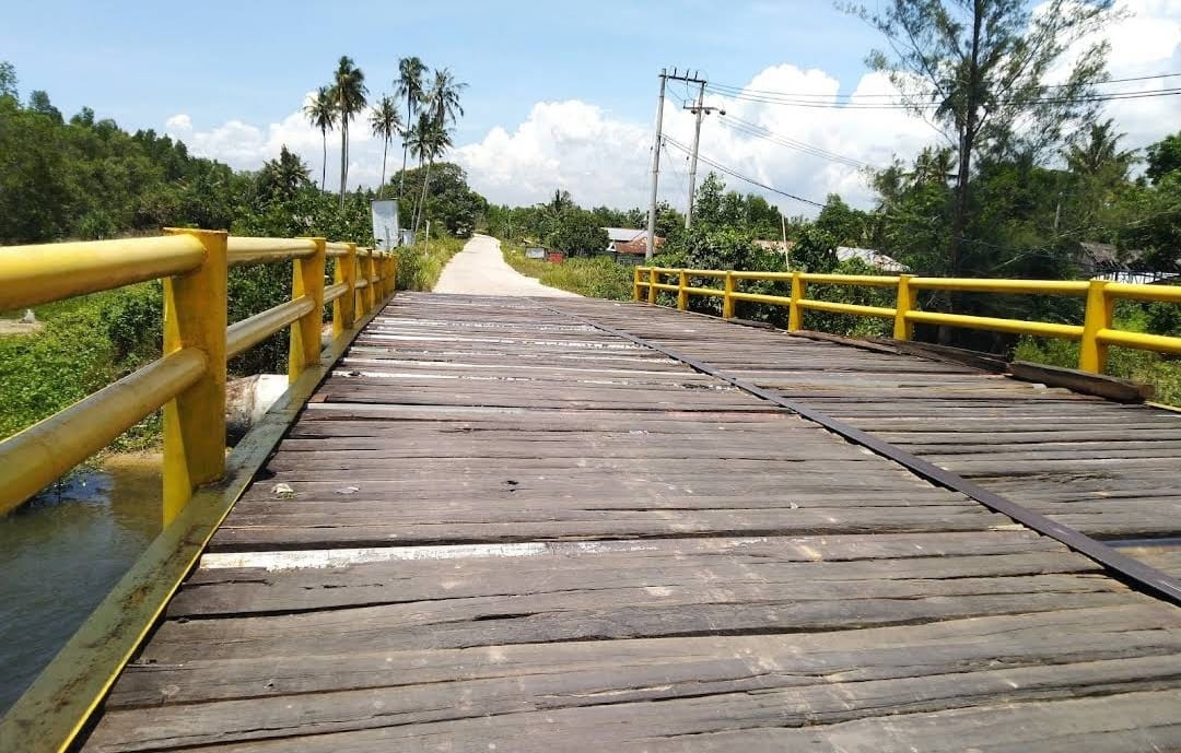 Detail Jembatan Kayu Di Indonesia Nomer 40