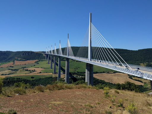 Detail Jembatan Millau Di Paris Nomer 11