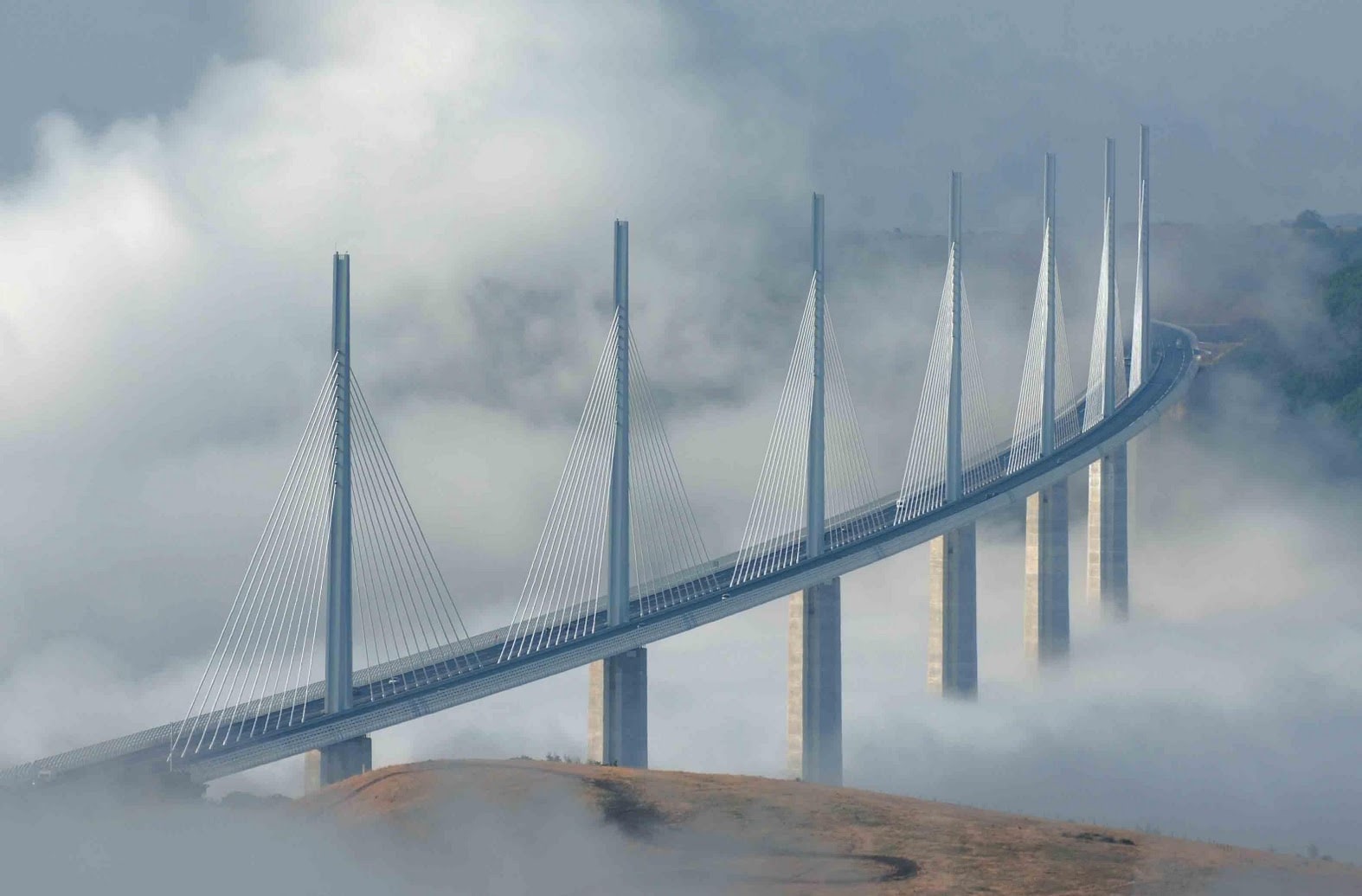 Detail Jembatan Millau Viaduct Nomer 9