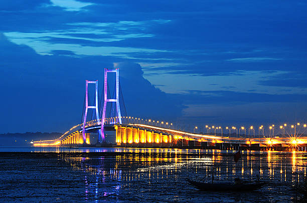 Jembatan Suramadu Hd - KibrisPDR