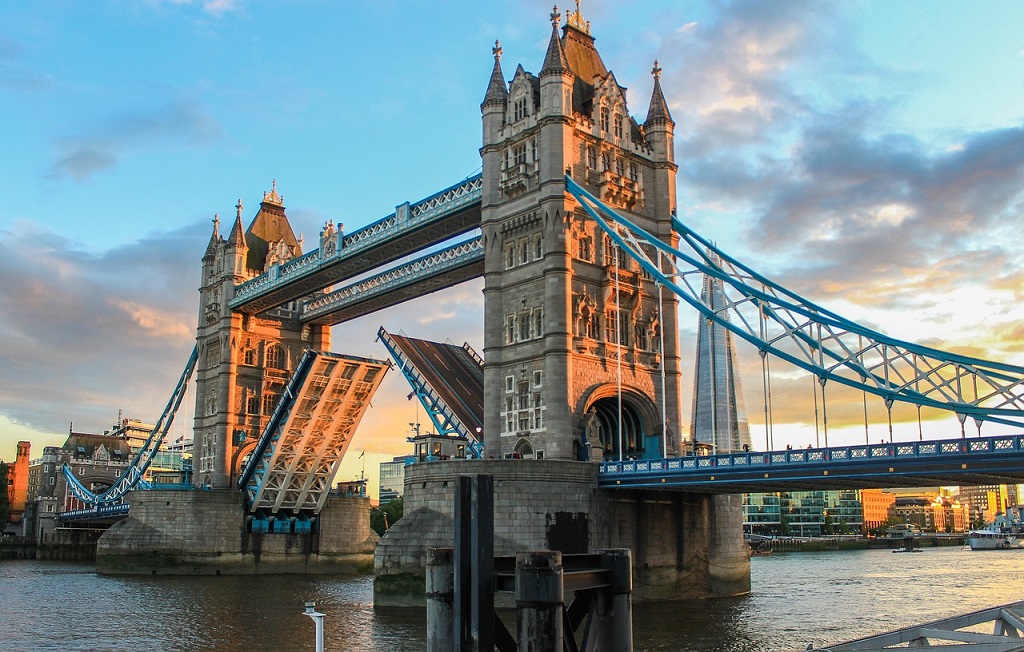 Detail Jembatan Tower Bridge Nomer 19