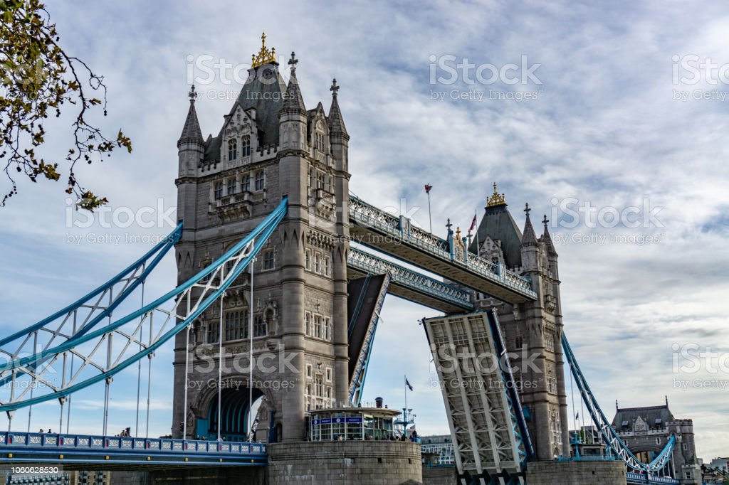 Detail Jembatan Tower Bridge Nomer 27