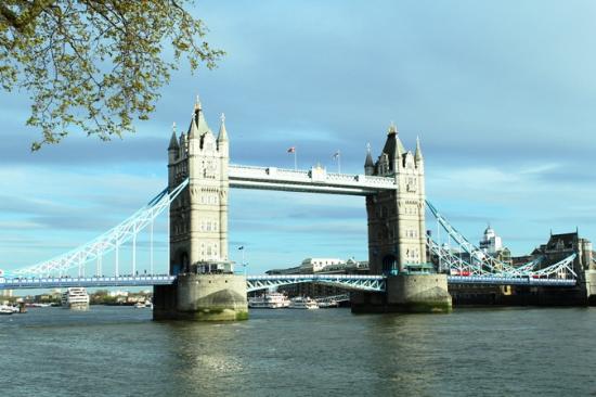 Detail Jembatan Tower Bridge Nomer 35