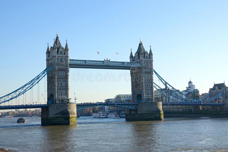 Detail Jembatan Tower Bridge Nomer 47