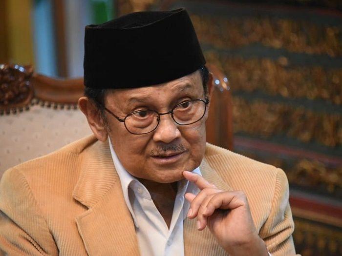 Detail Jenis Pensil Gambar Habibie Portrait Nomer 5