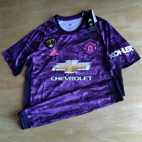 Detail Jersey Kiper Manchester United Nomer 25