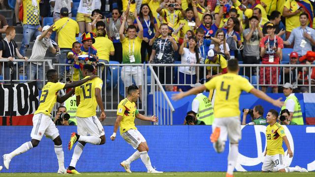 Detail Jersey Kolombia Piala Dunia 2018 Nomer 43