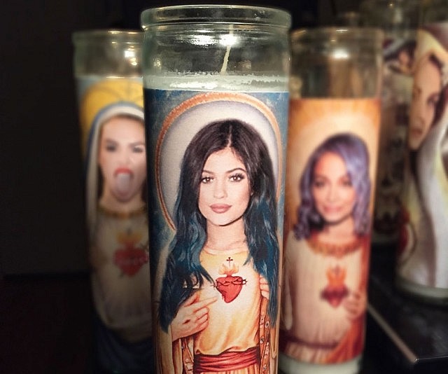 Detail Jesus Candles With Celebrities Nomer 27