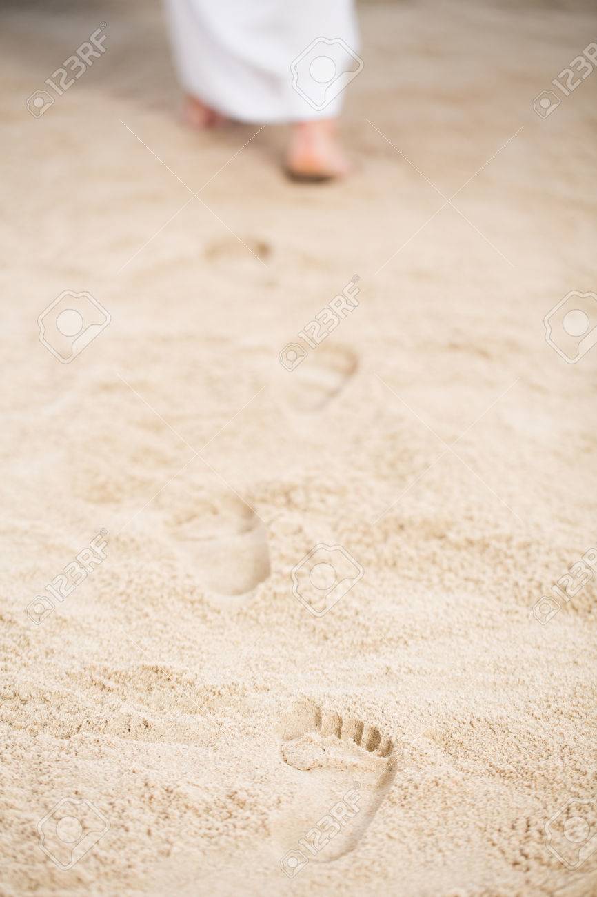 Detail Jesus Footprints In The Sand Pictures Nomer 21