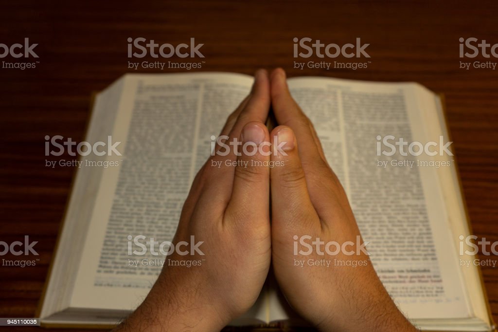 Detail Jesus Praying Hands Images Nomer 45