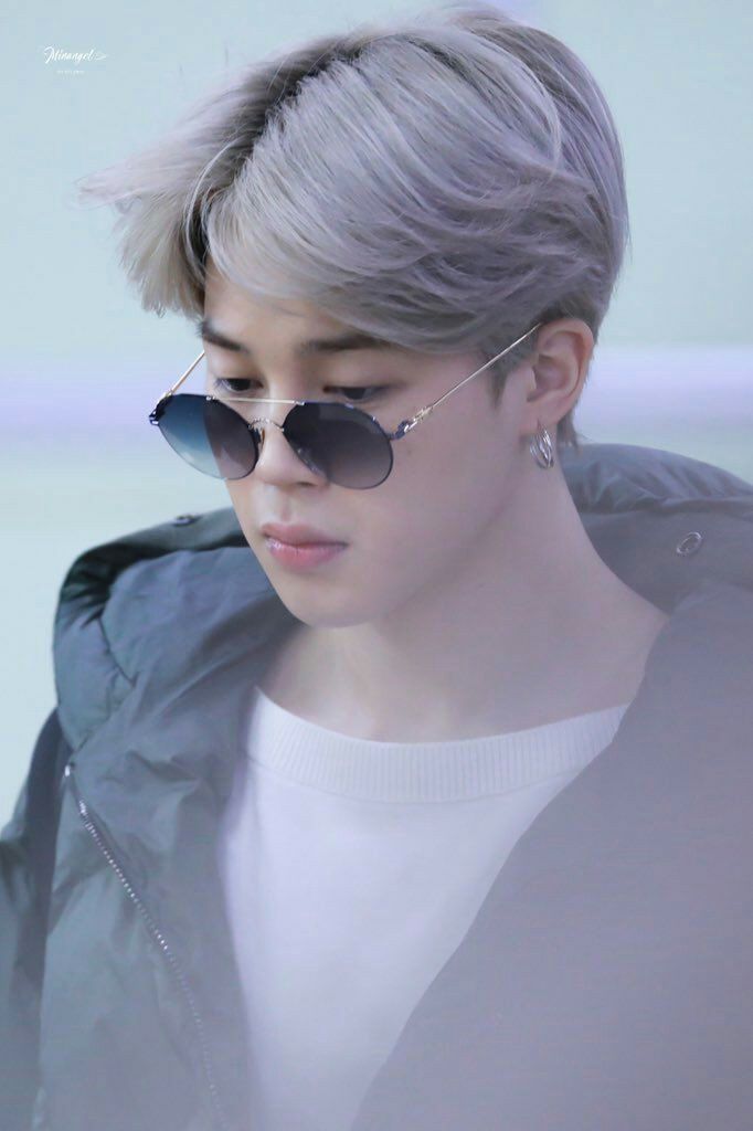 Detail Jimin Pake Kacamata Nomer 8