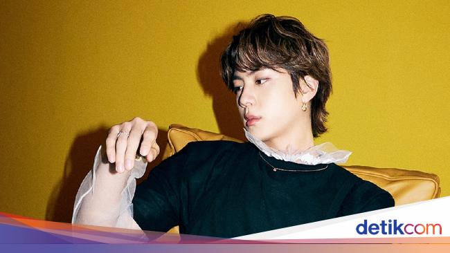 Detail Jin Bts Gambar Jin Bts Terbaru Nomer 10