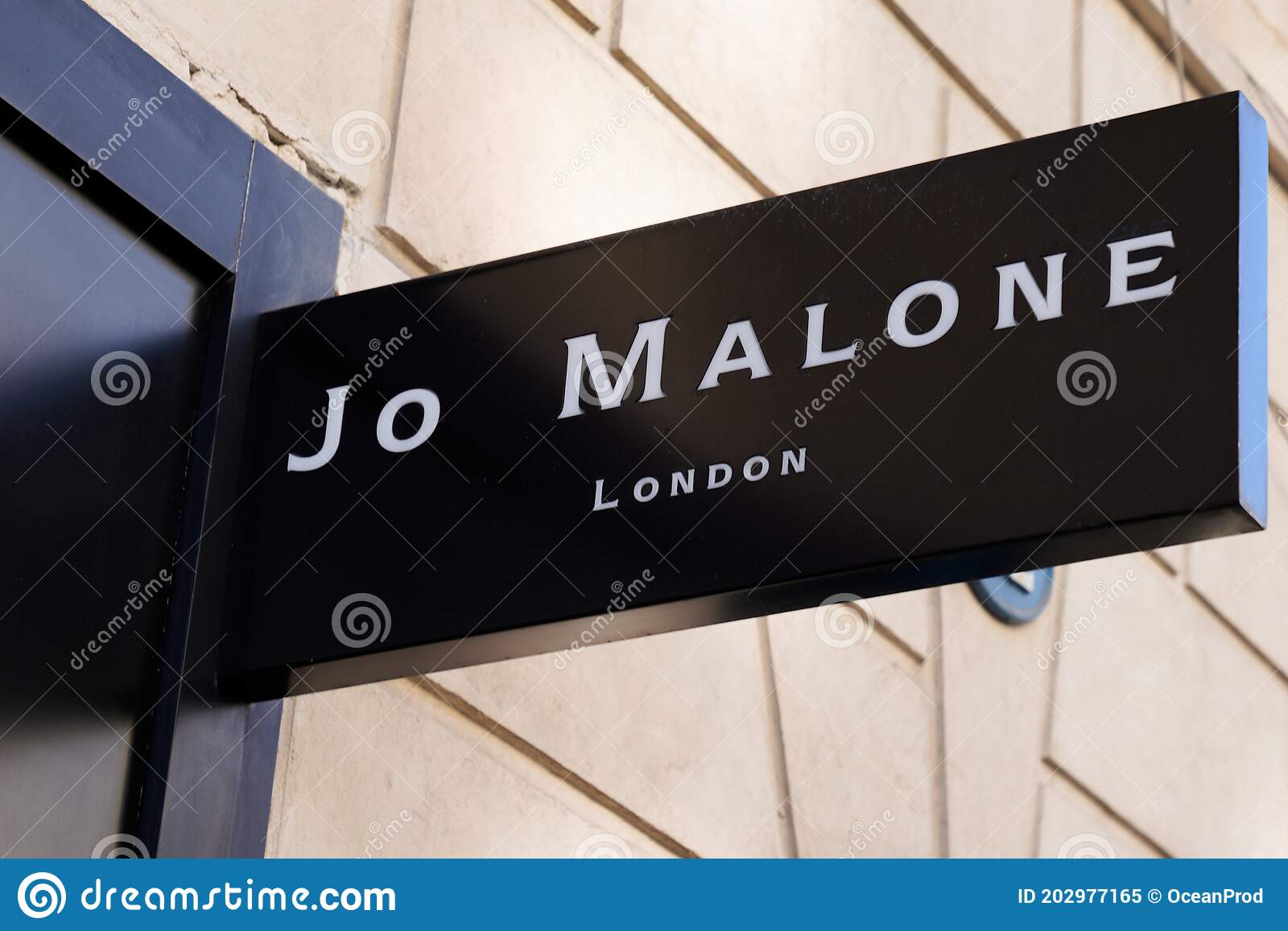 Detail Jo Malone Logo Nomer 49