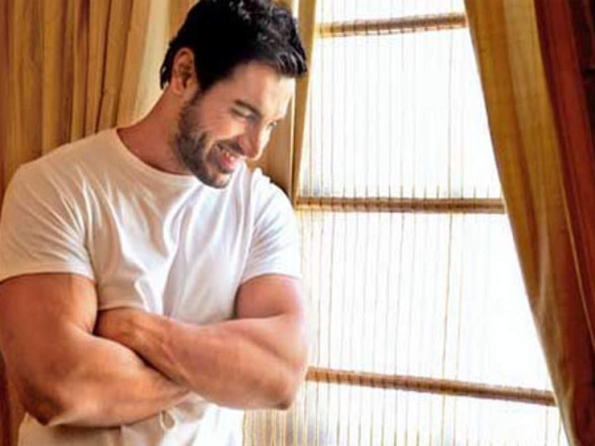 Detail John Abraham Six Pack Nomer 36