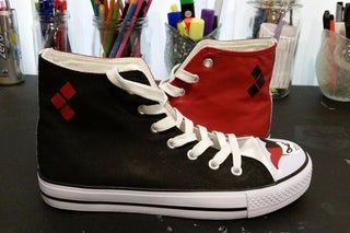 Detail Joker And Harley Quinn Converse Shoes Nomer 14