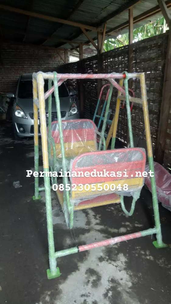 Detail Jual Ayunan Taman Bekas Nomer 40