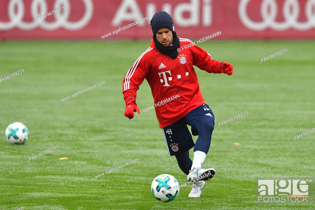 Detail Juan Bernat Bayern Munich Nomer 45