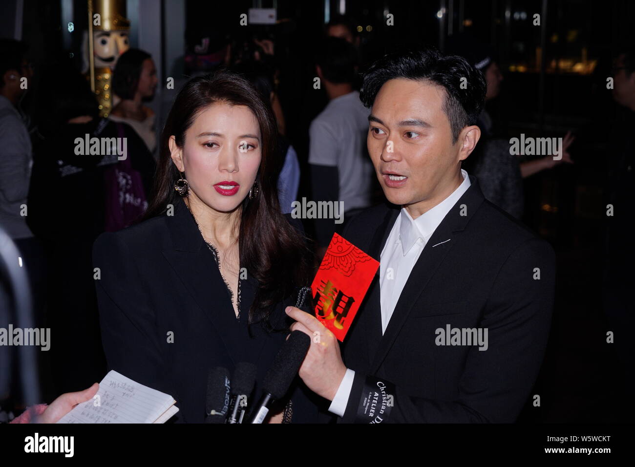 Detail Julian Cheung And Anita Yuen Nomer 45