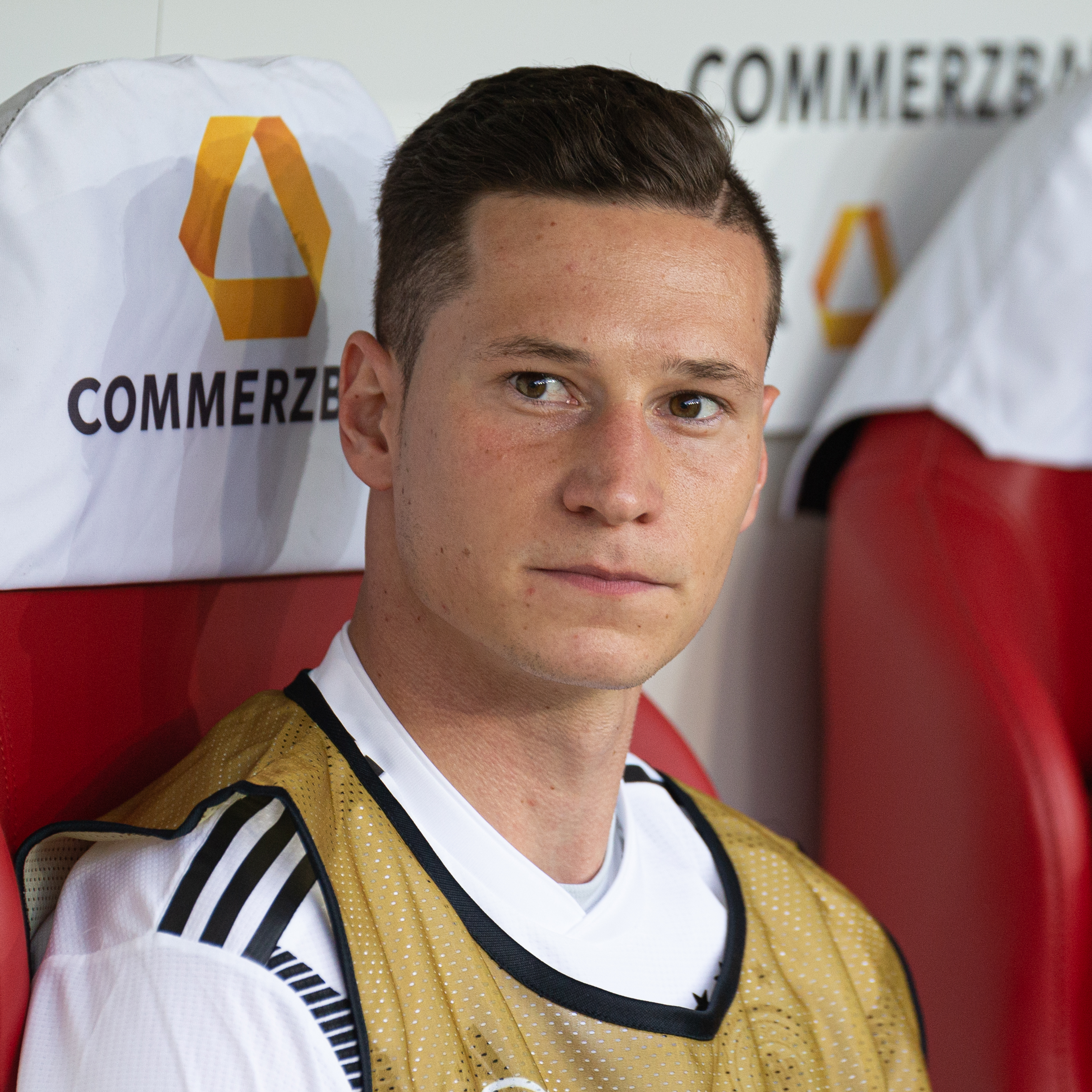 Detail Julian Draxler Bayern Munich Nomer 27