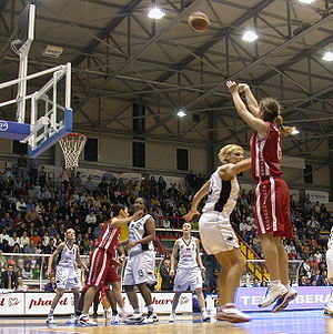 Detail Jump Shoot Dalam Permainan Bola Basket Nomer 8